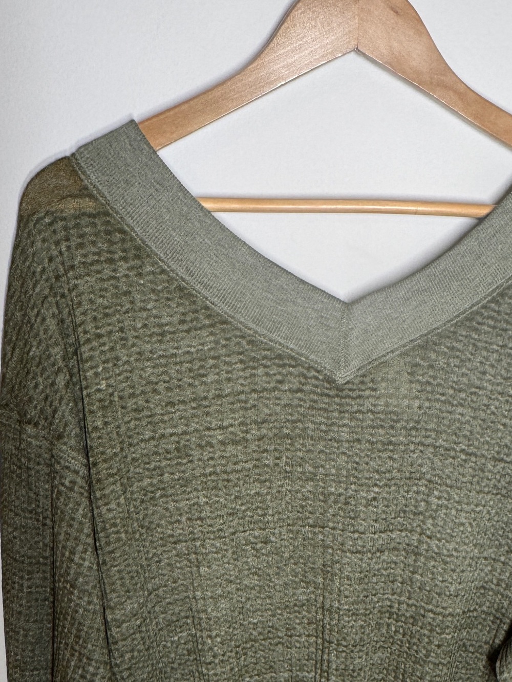 Free People We The Free South Side Thermal Top in Moss Green Waffle XS - Picture 4 of 6